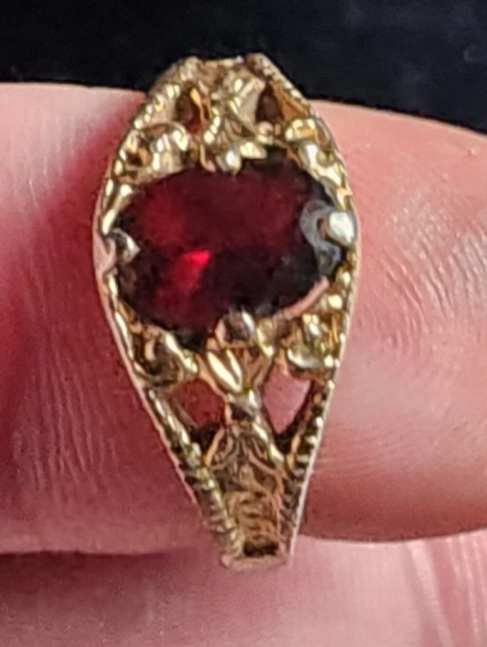 Vintage Gold Tone Ring with Deep Red Oval Gemstone Size 5